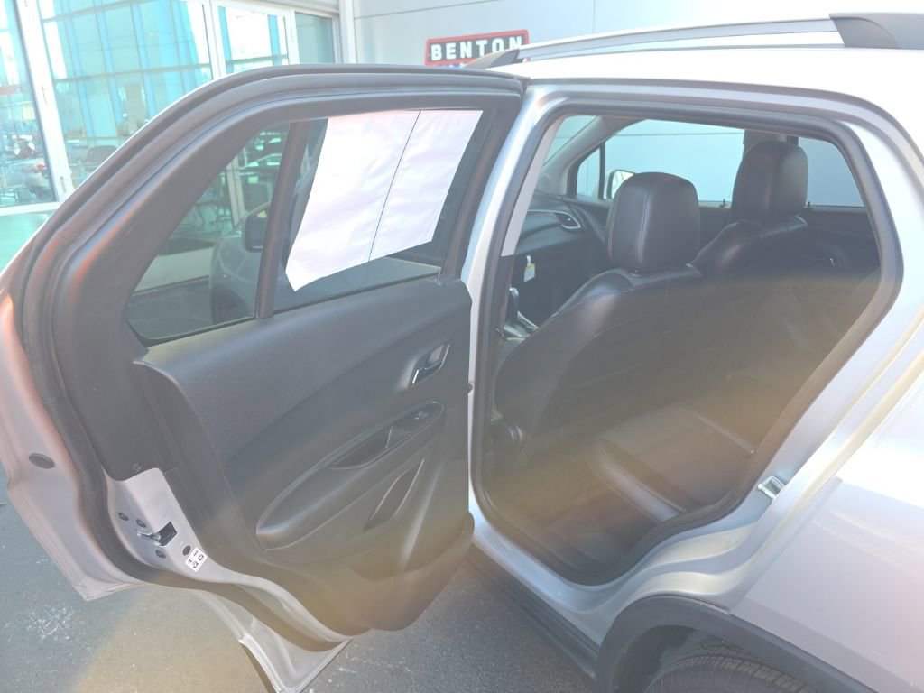 Used 2022 Chevrolet Trax LT image 22