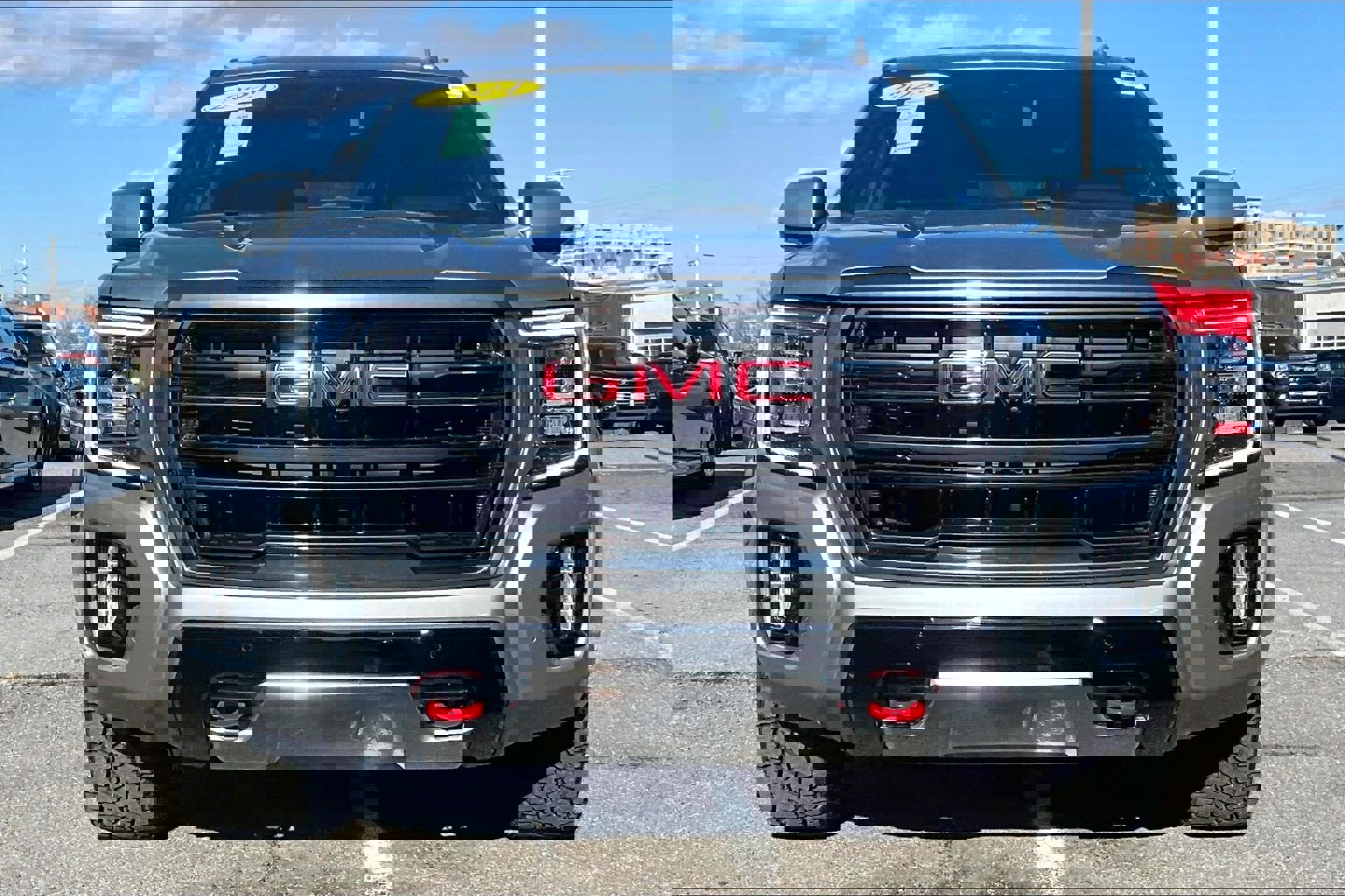 Used 2024 GMC Yukon AT4 w/ AT4 Premium Plus Package image 3