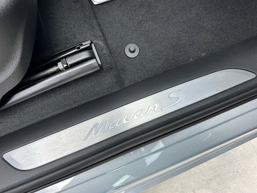 Used 2026 Porsche Macan S image 38