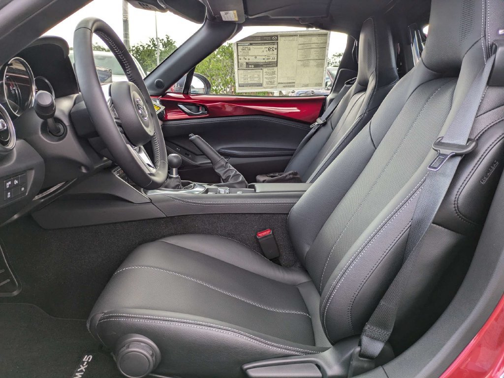 New 2026 MAZDA MX-5 Miata RF Grand Touring RWD image 17