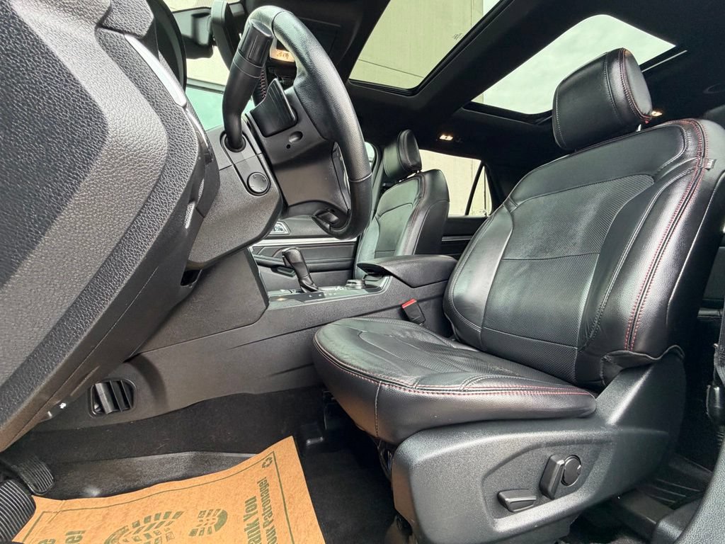 Used 2019 Ford Explorer Sport w/ Equipment Group 401A AWD/4WD image 10