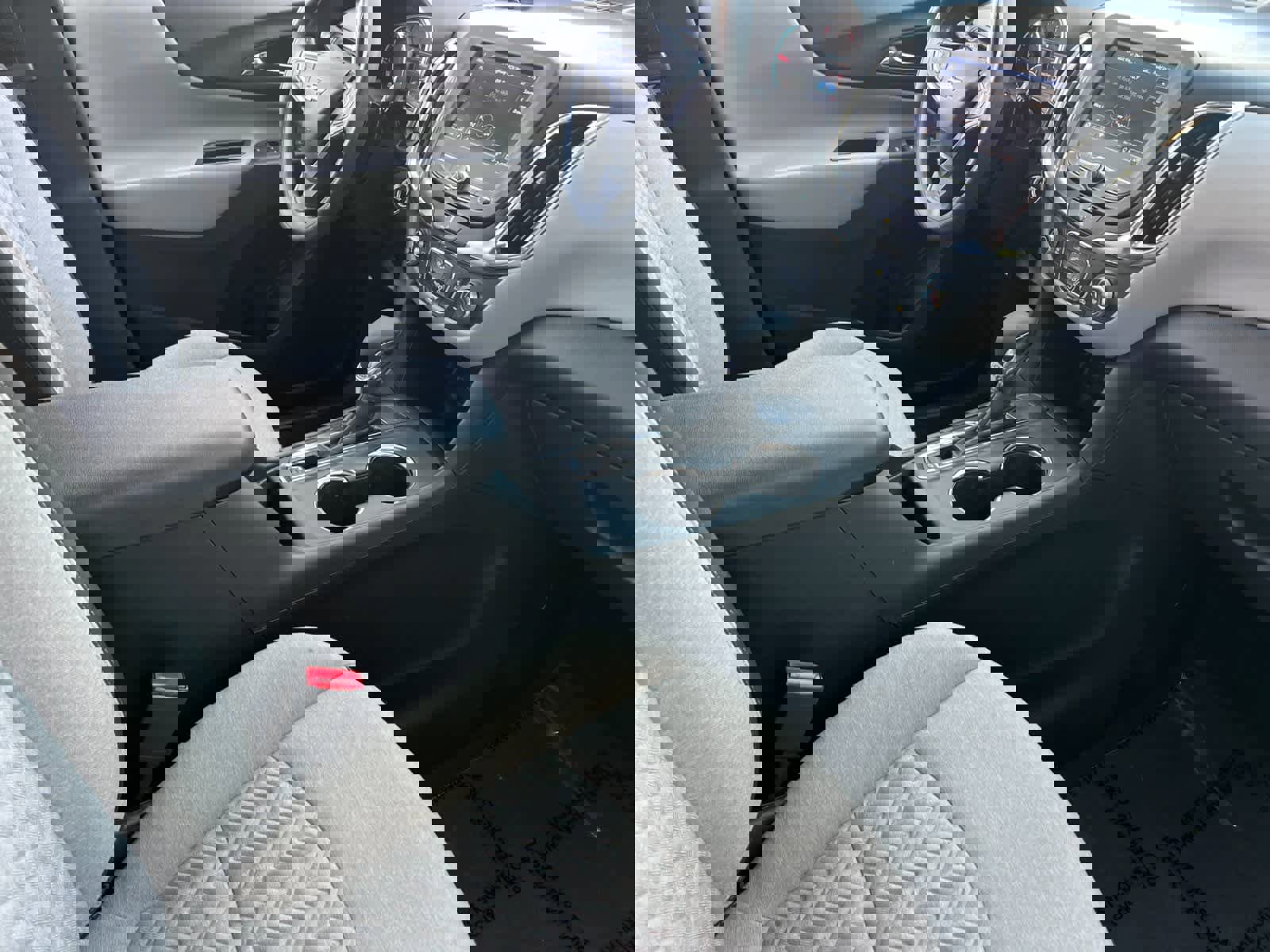 Used 2023 Chevrolet Equinox LS w/ LS Convenience Package image 16