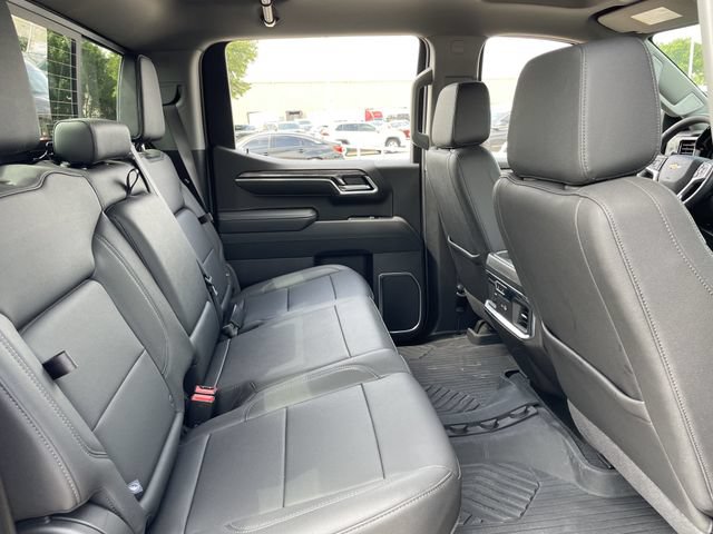 Used 2025 Chevrolet Silverado 1500 LTZ AWD/4WD image 28