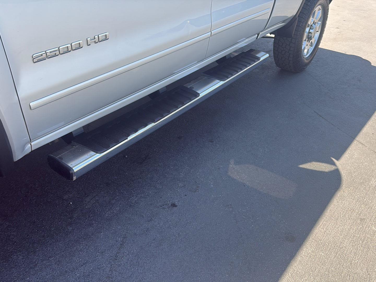 Used 2015 GMC Sierra 2500 SLE AWD/4WD image 9