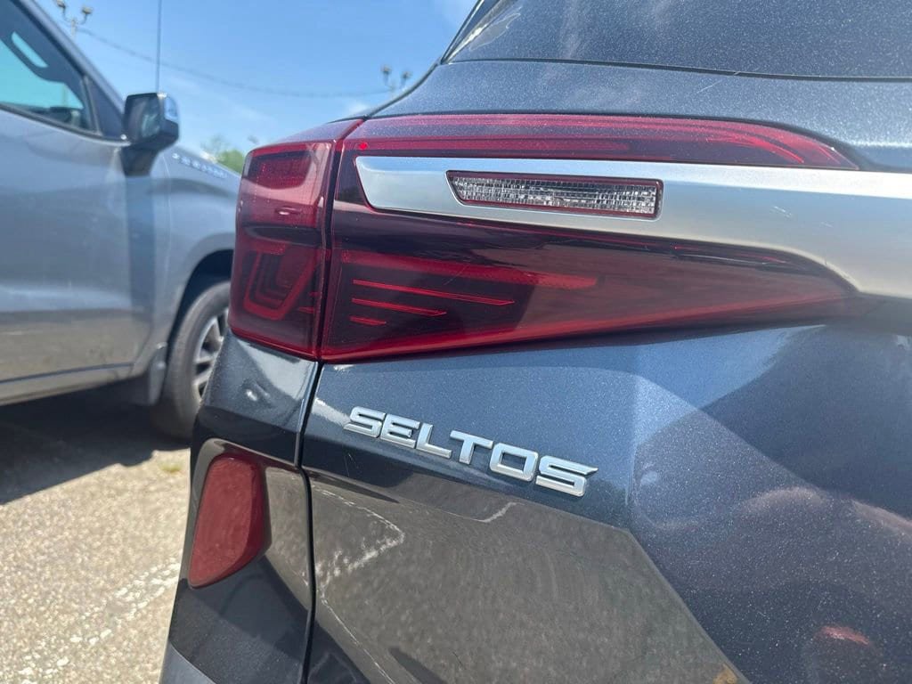 Used 2022 Kia Seltos EX AWD/4WD image 9