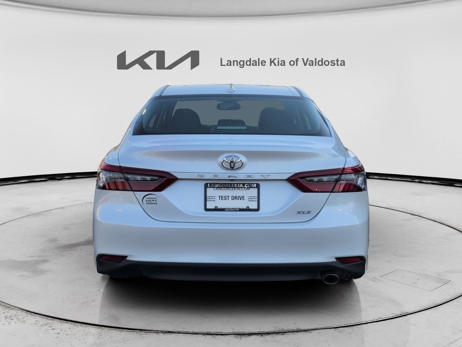 Used 2023 Toyota Camry XLE image 8