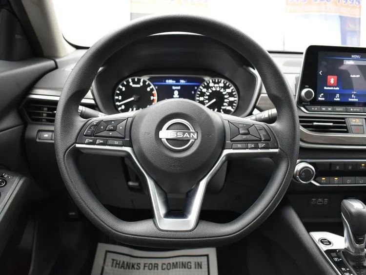 Used 2024 Nissan Altima 2.5 SV image 20
