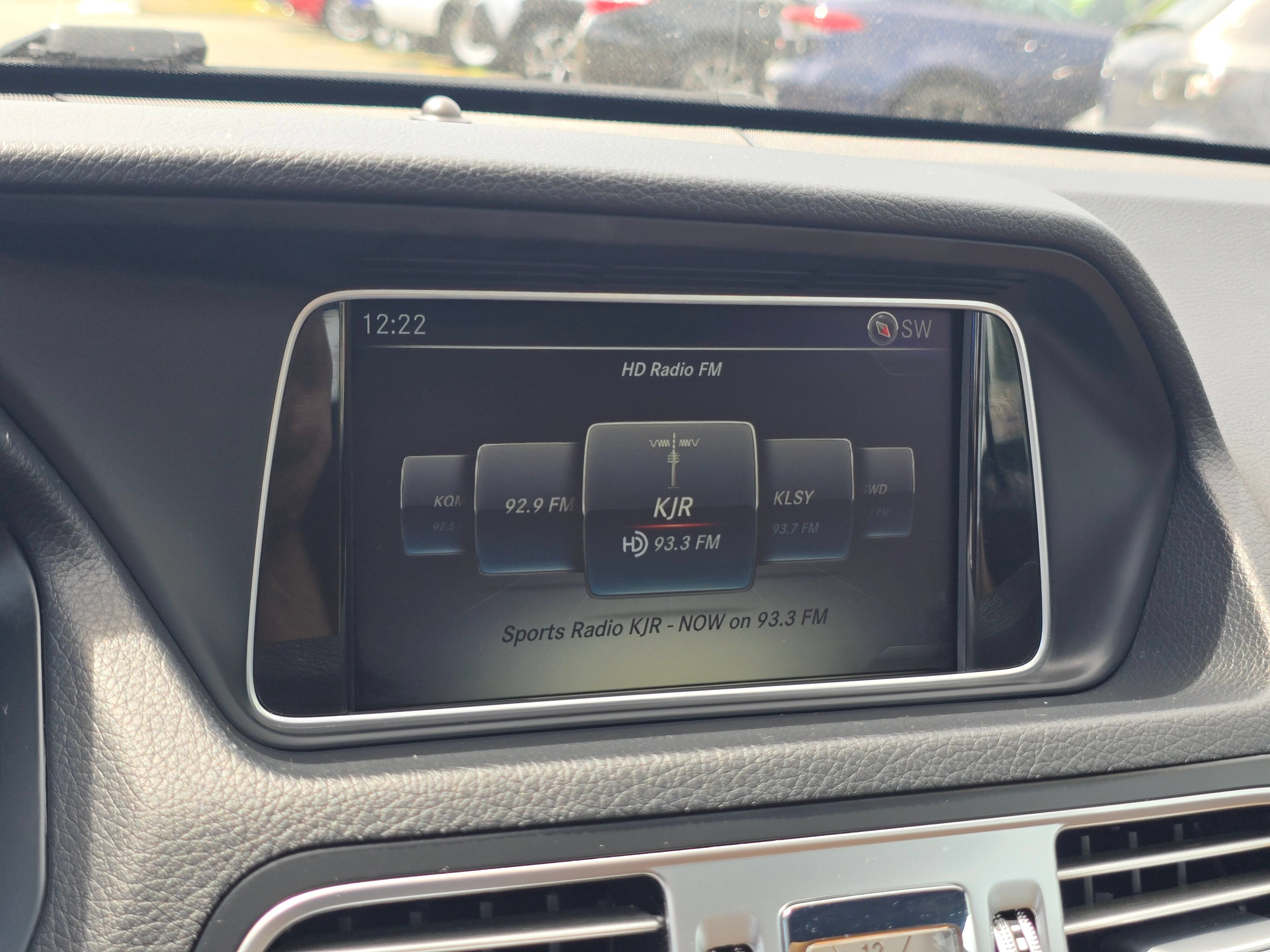 Used 2017 Mercedes-Benz E 400 4MATIC Coupe image 26