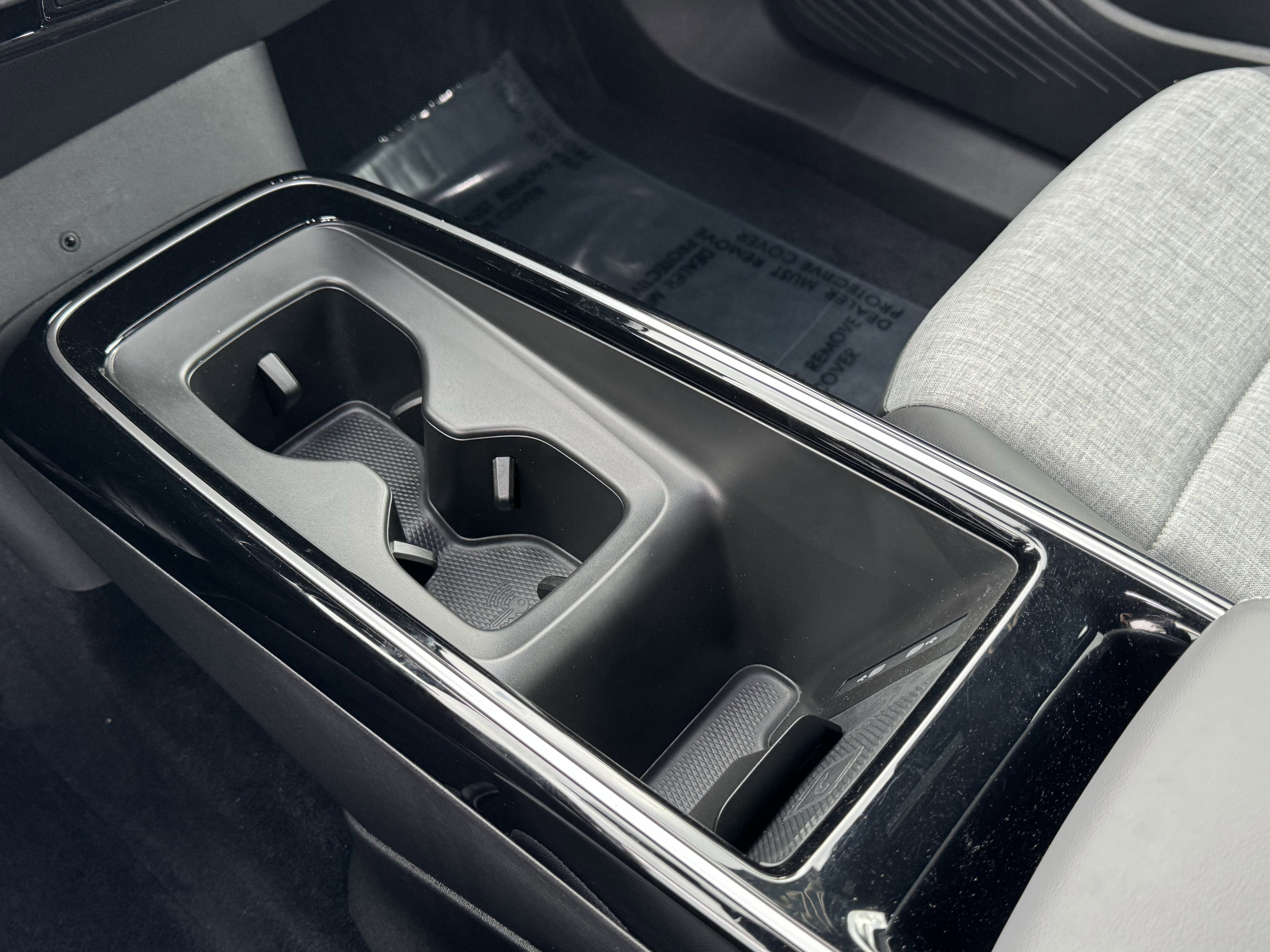 Used 2025 Volkswagen ID.4 Pro image 28