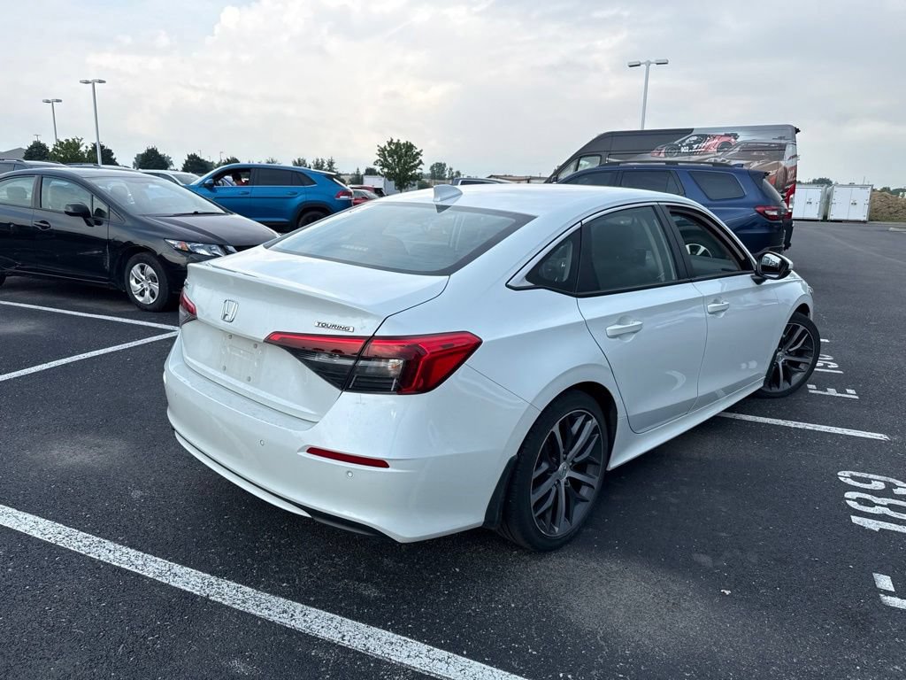 Used 2022 Honda Civic Touring image 12