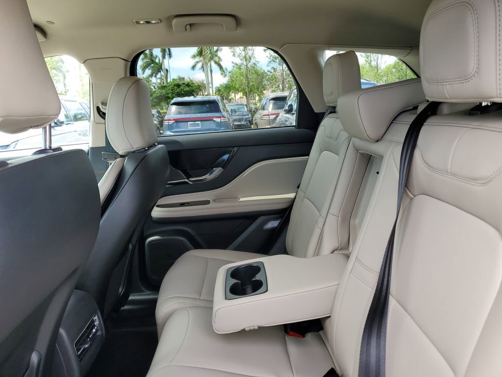 New 2026 Lincoln Corsair Premiere FWD image 11