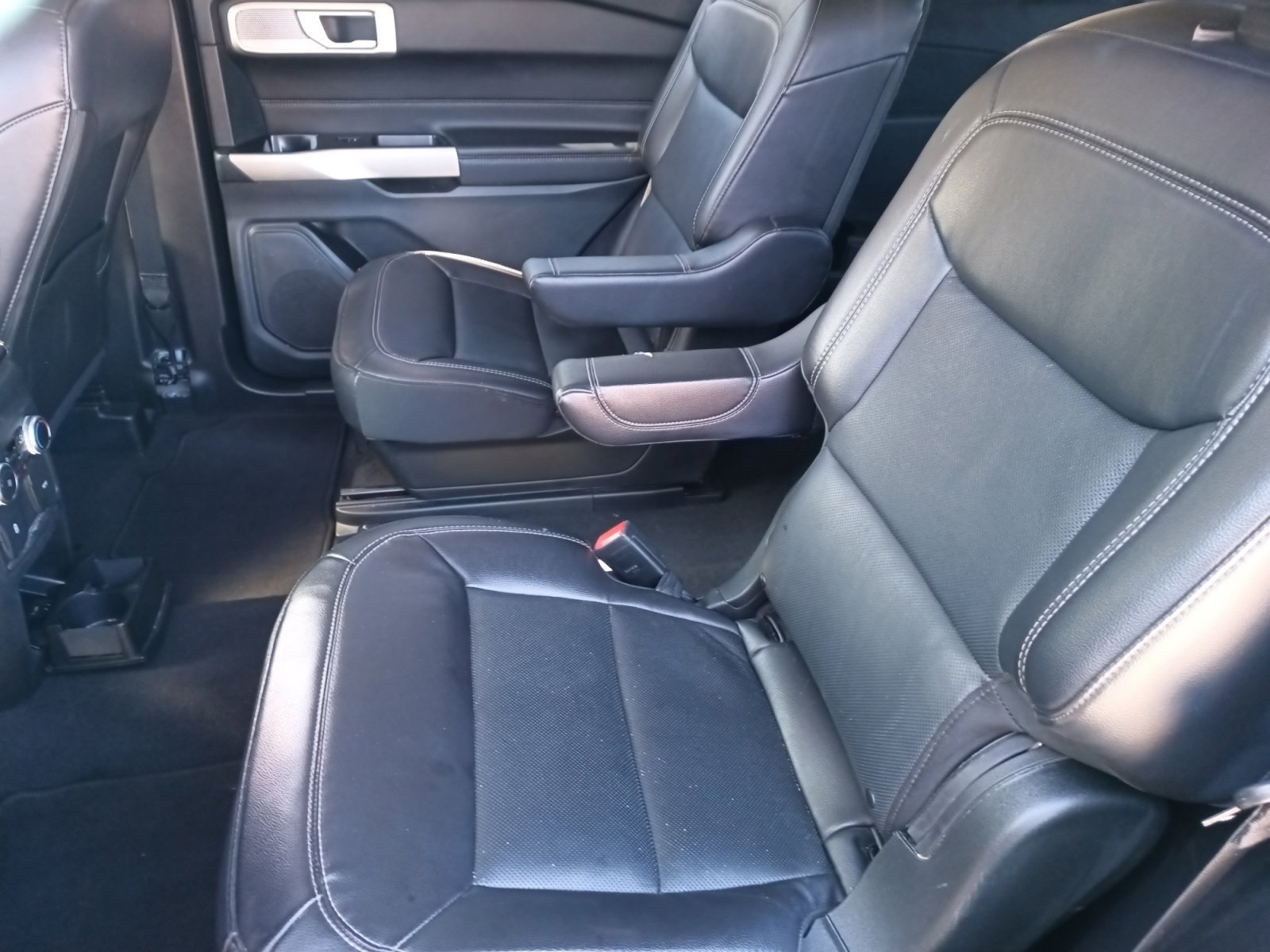 Used 2023 Ford Explorer Limited image 20