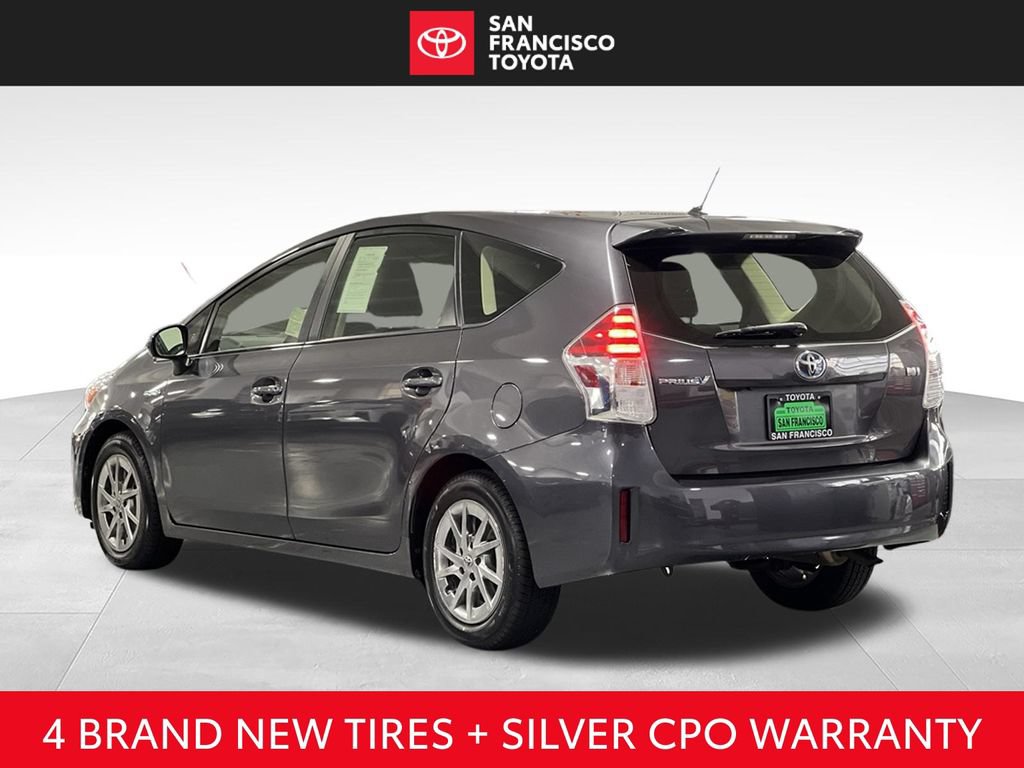 Certified 2017 Toyota Prius V Two FWD image 3