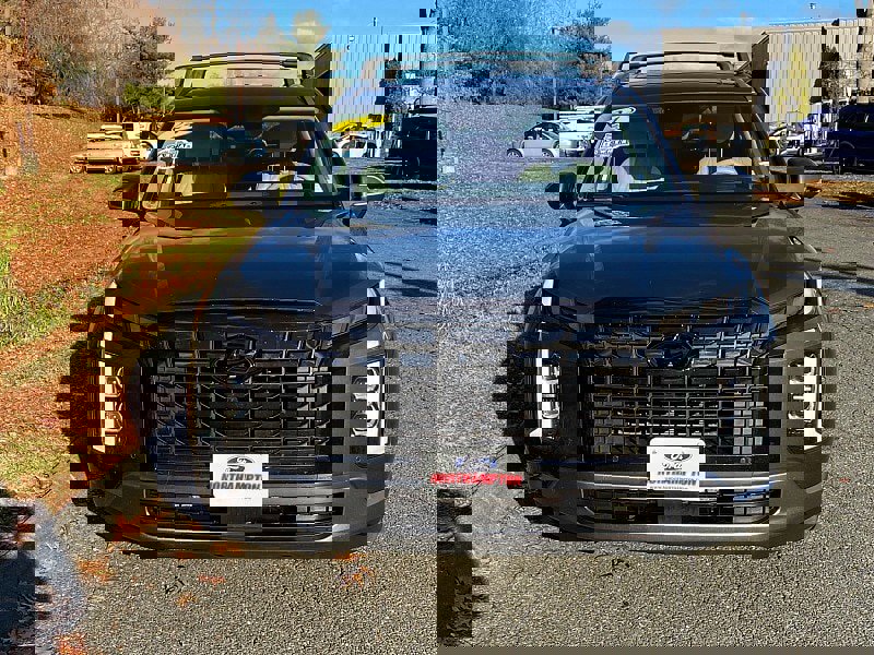 Used 2024 Hyundai Palisade Limited image 2