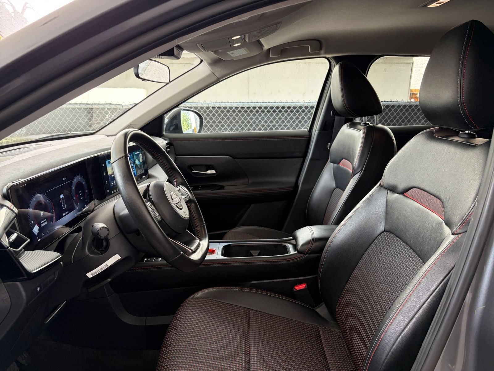Used 2026 Nissan Kicks SR AWD/4WD image 26