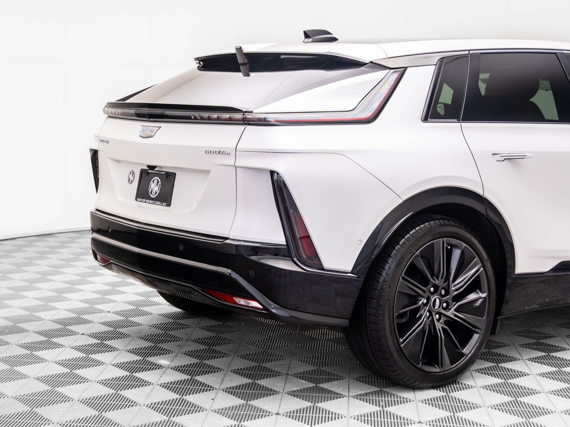 Certified 2024 Cadillac Lyriq Sport w/ Nappa Leather Package image 39