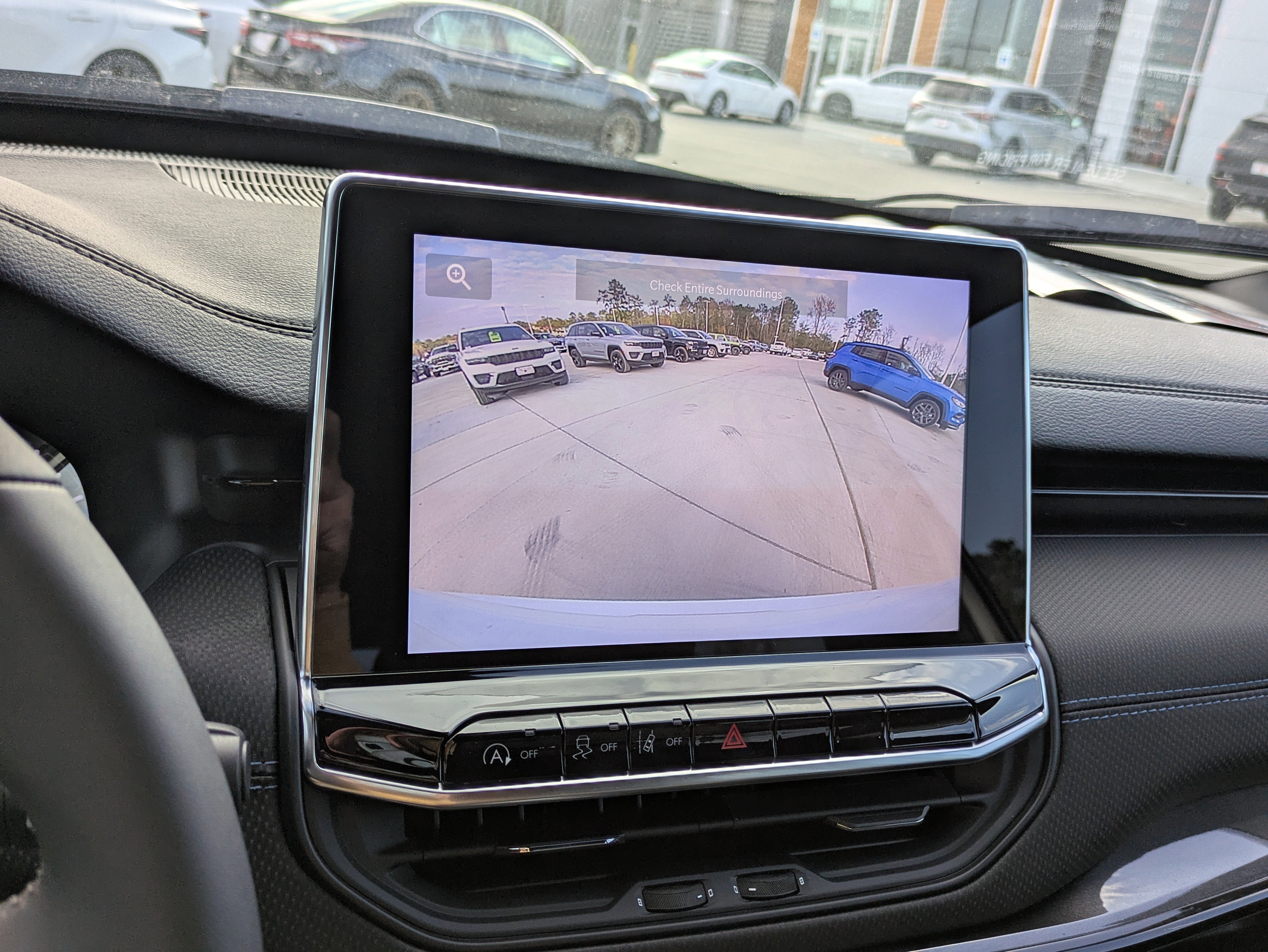 New 2026 Jeep Compass Latitude image 23