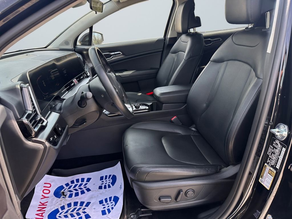 Used 2024 Kia Sportage EX image 9