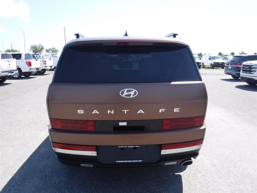 Used 2024 Hyundai Santa Fe Limited image 5