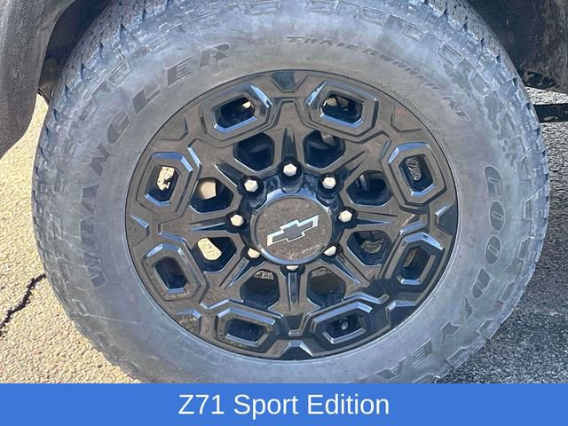 Used 2024 Chevrolet Silverado 2500 LT w/ Z71 Sport Edition image 10