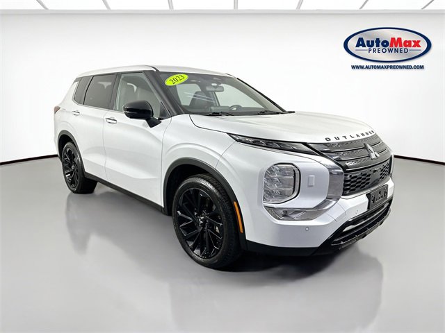 Used 2023 Mitsubishi Outlander SE Black Edition