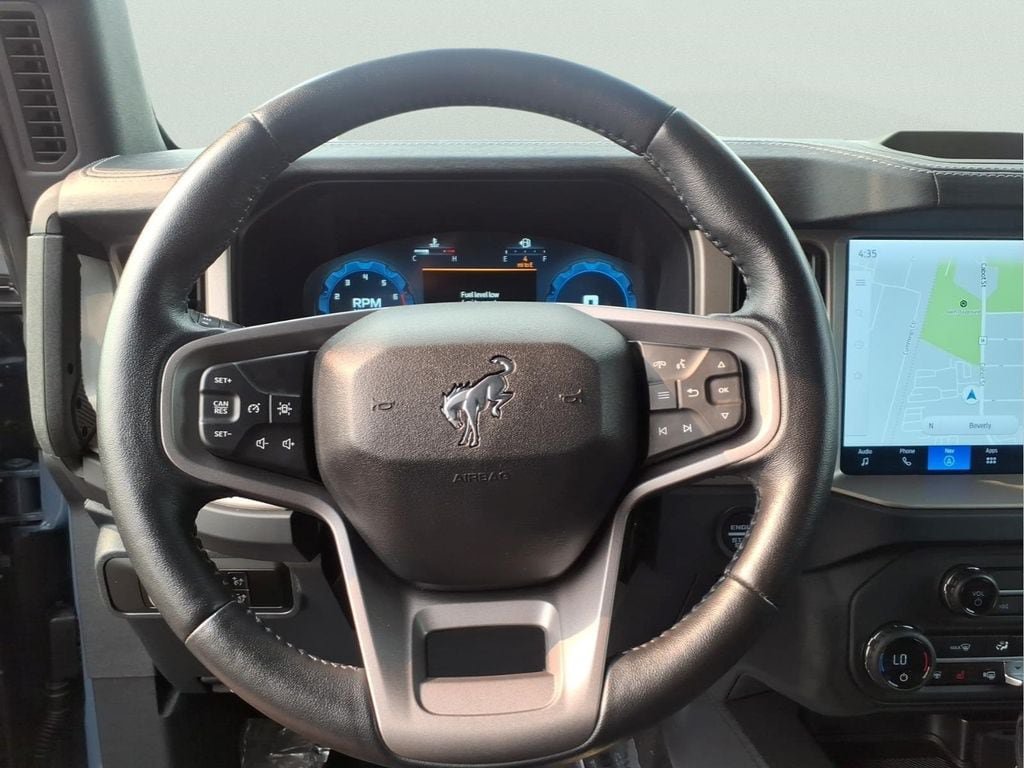 Used 2025 Ford Bronco Outer Banks AWD/4WD image 30