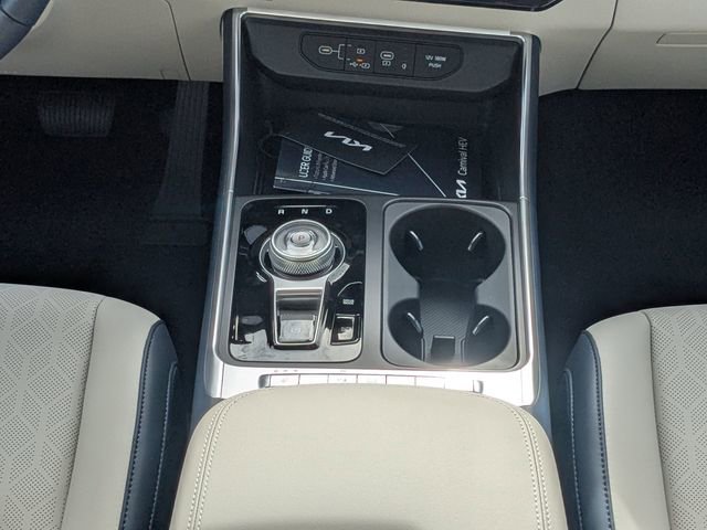 New 2026 Kia Carnival EX FWD image 21