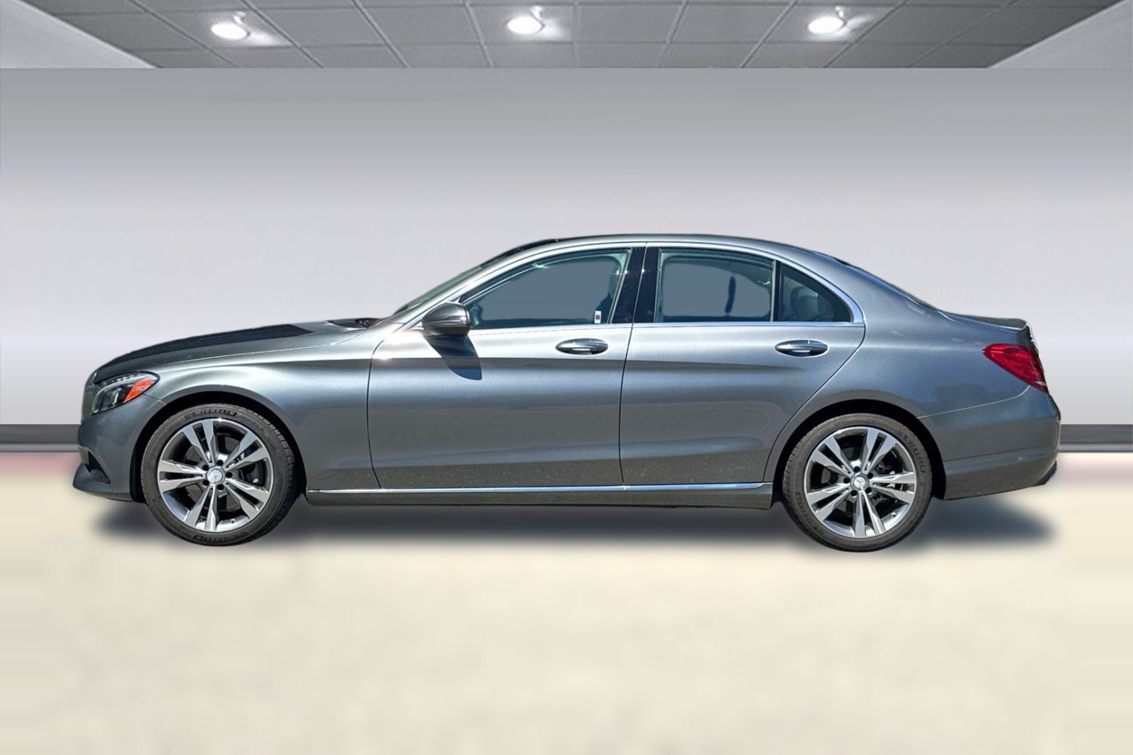 Used 2017 Mercedes-Benz C 300 Sedan image 2