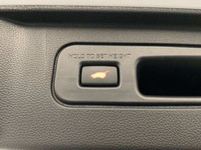 Certified 2025 Honda Pilot Touring image 35