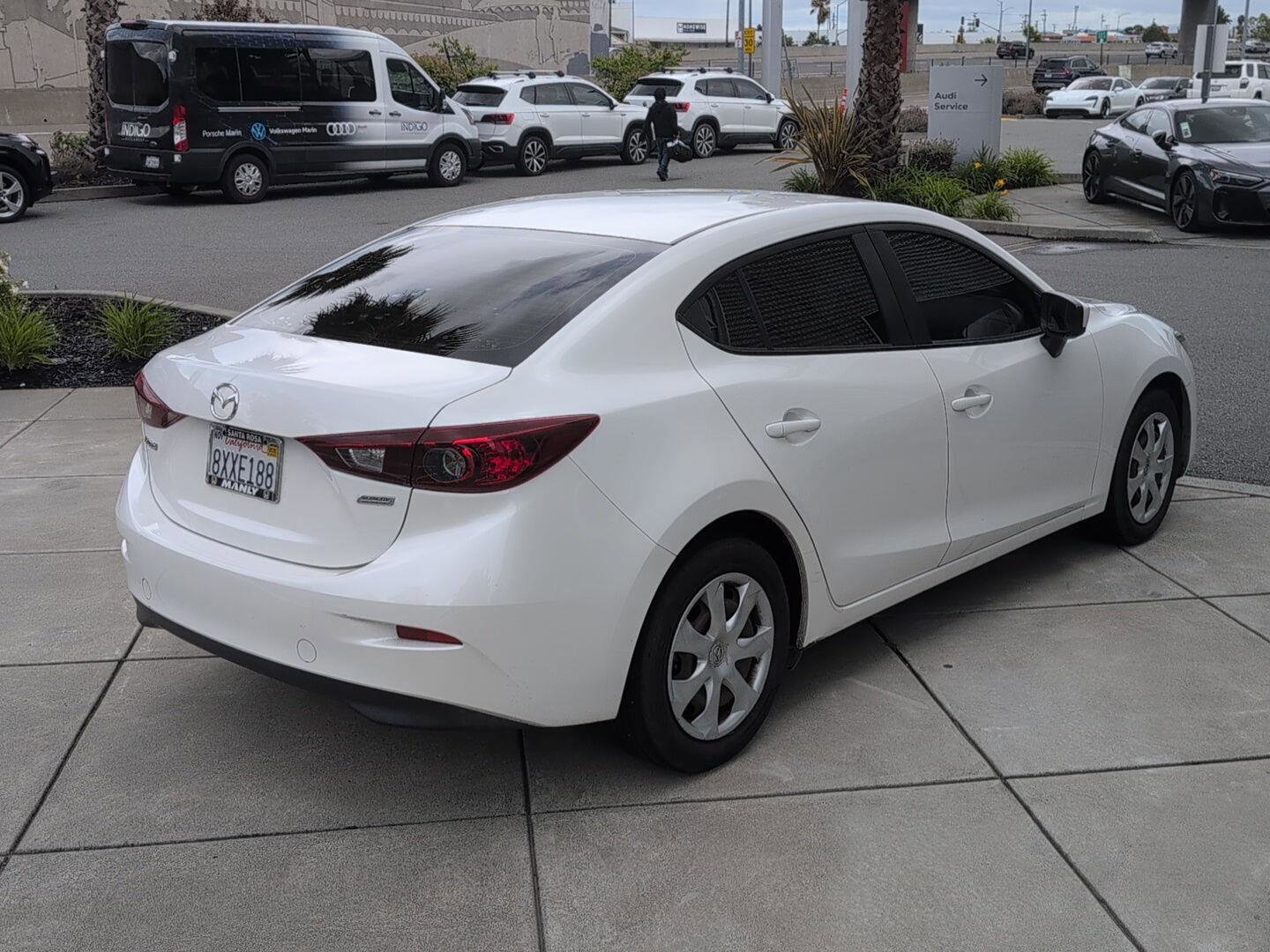Used 2018 MAZDA MAZDA3 Sport FWD image 6