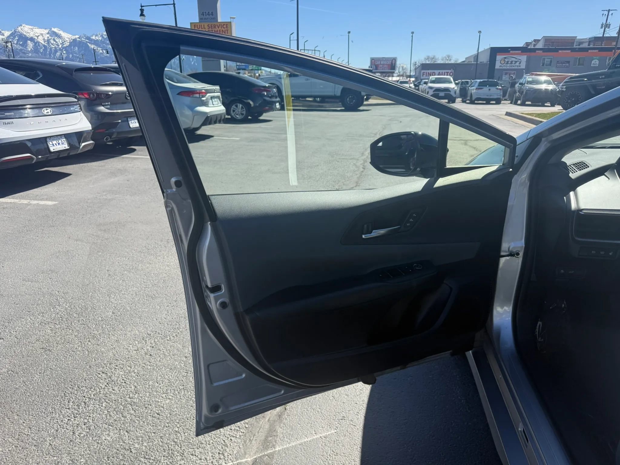 Used 2024 Toyota Prius Limited w/ Limited Premium Package image 18