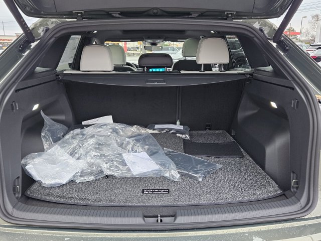 New 2026 Volkswagen Atlas Cross Sport SEL Premium R-Line AWD/4WD image 13