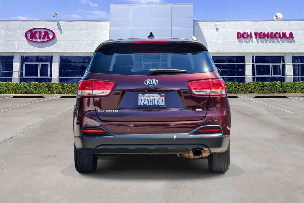 Used 2017 Kia Sorento FWD w/ LX Convenience Package image 5
