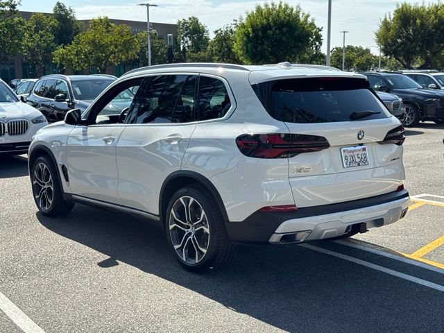 Used 2024 BMW X5 xDrive40i AWD/4WD image 12