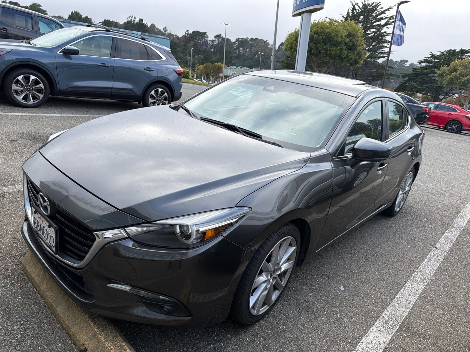 Used 2017 MAZDA MAZDA3 Grand Touring w/ Premium Equipment Package FWD image 3