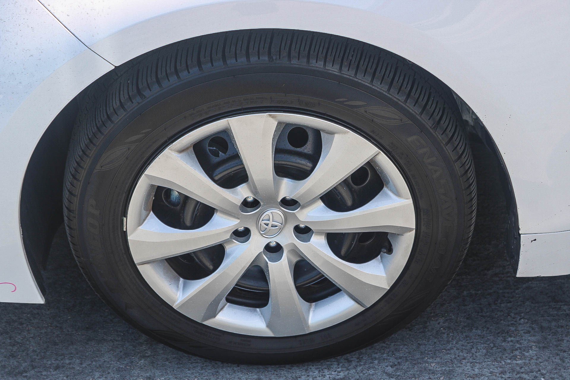 Used 2026 Toyota Corolla LE FWD image 7