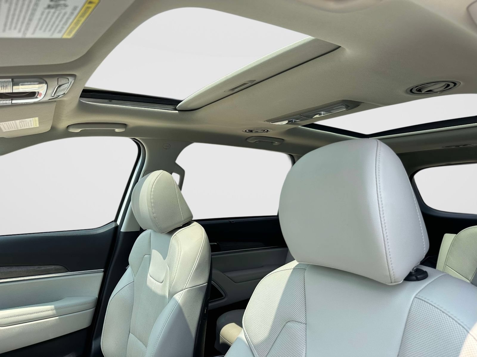 Used 2022 Kia Telluride SX w/ Nightfall Edition Package AWD/4WD image 17
