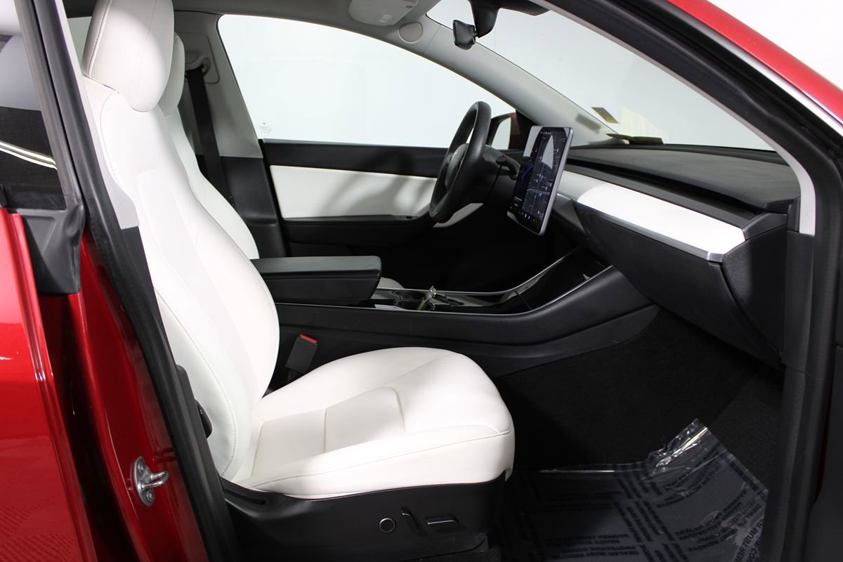 Used 2021 Tesla Model Y Long Range AWD/4WD image 11