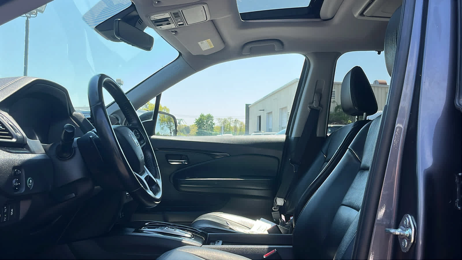 Used 2019 Honda Pilot Touring image 11