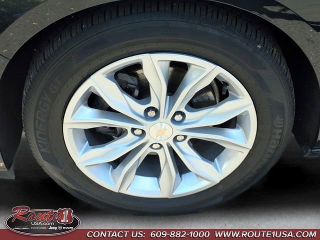 Used 2023 Chevrolet Malibu LT FWD image 10