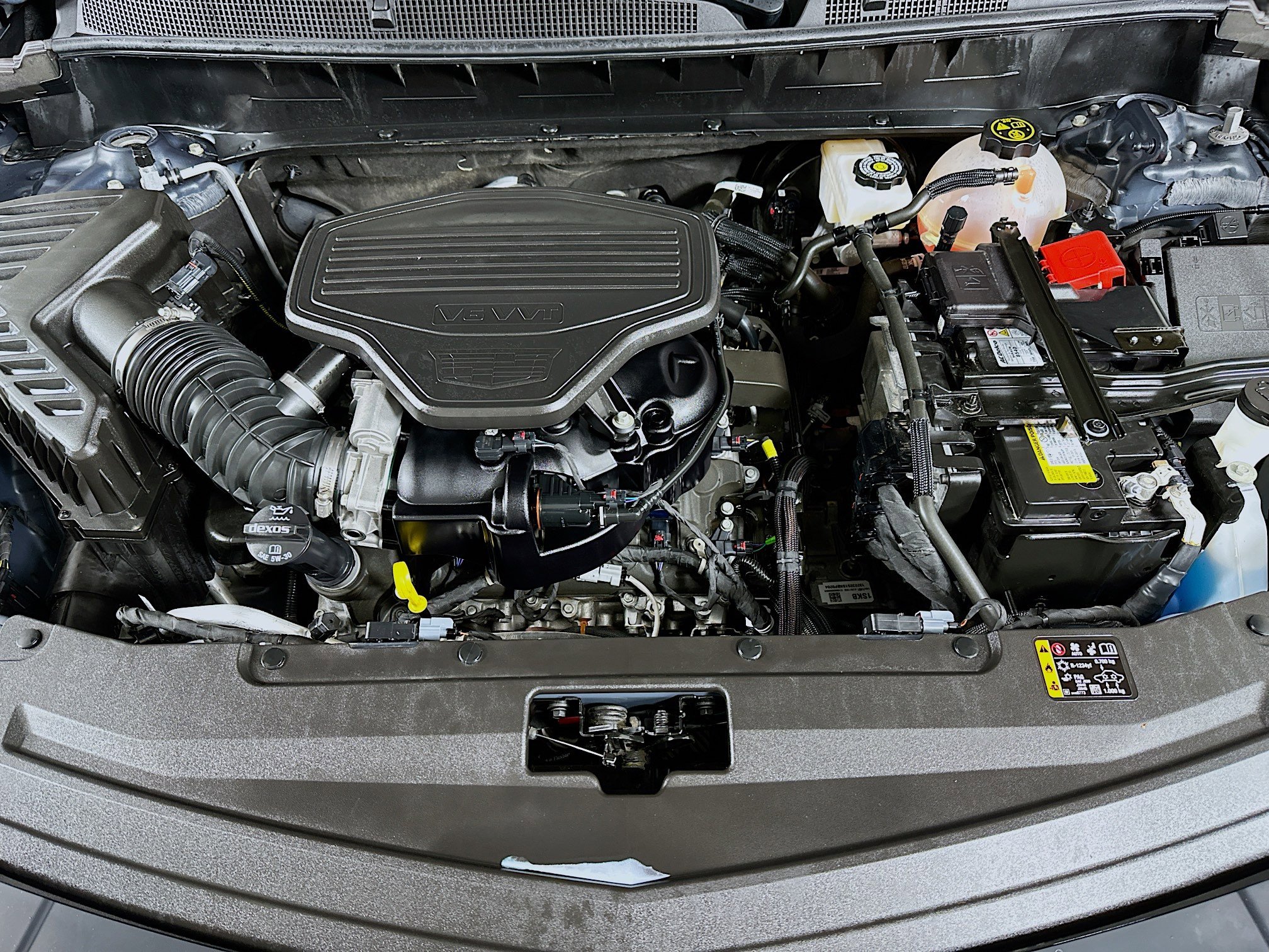 Used 2023 Cadillac XT6 Sport w/ Platinum Package image 32