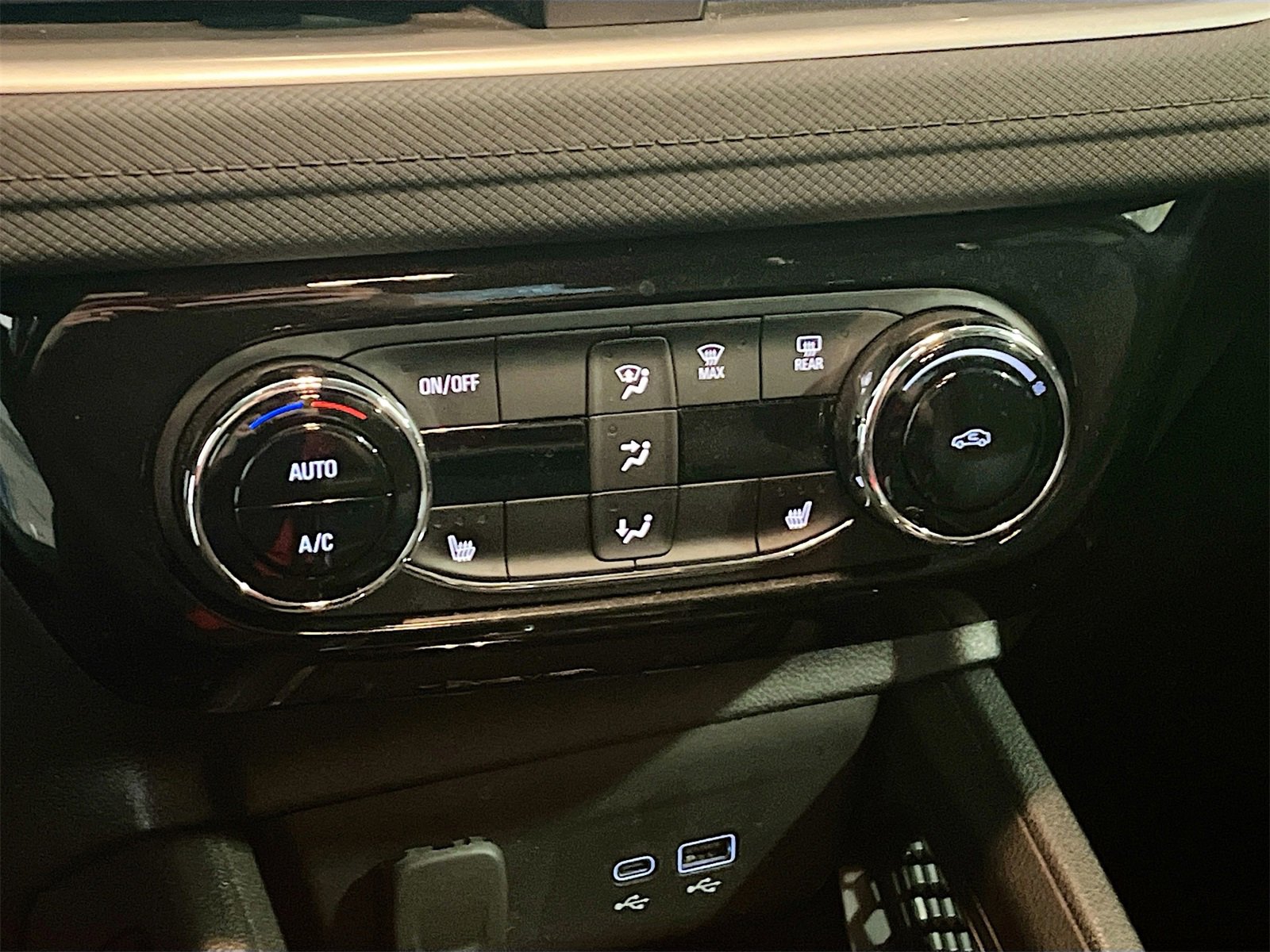 Used 2024 Chevrolet TrailBlazer LT w/ Convenience Package image 15