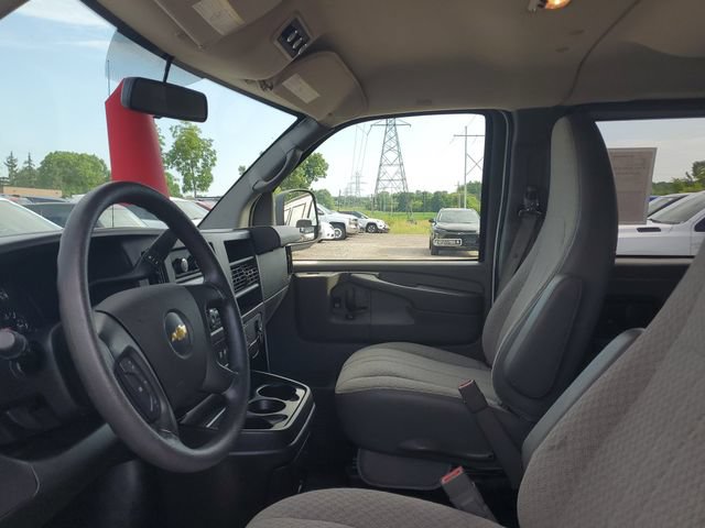 Used 2015 Chevrolet Express 2500 LT w/ LT Preferred Equipment Group RWD image 8