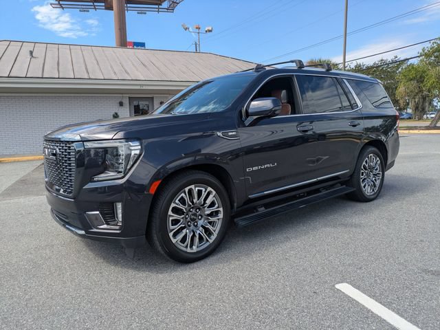Used 2023 GMC Yukon Denali Ultimate AWD/4WD image 9