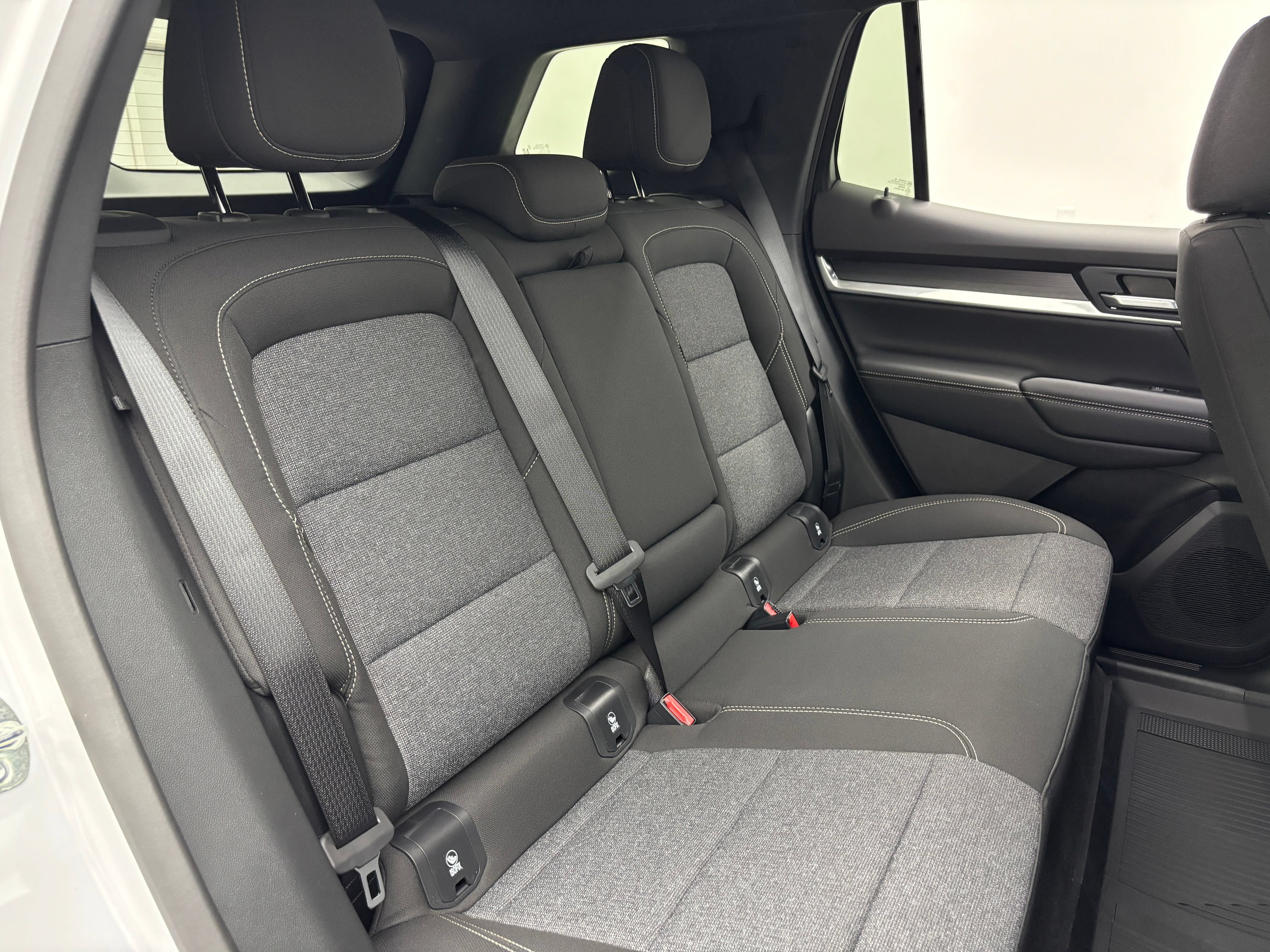 New 2027 GMC Terrain Elevation FWD image 33
