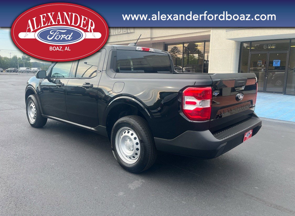 New 2025 Ford Maverick XL image 2