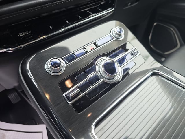 Used 2023 Lincoln Nautilus FWD image 21