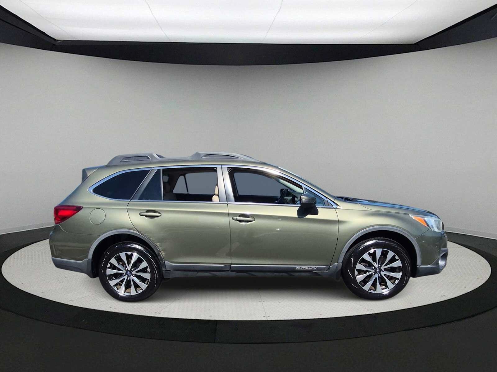 Used 2015 Subaru Outback 2.5i Limited AWD/4WD image 9