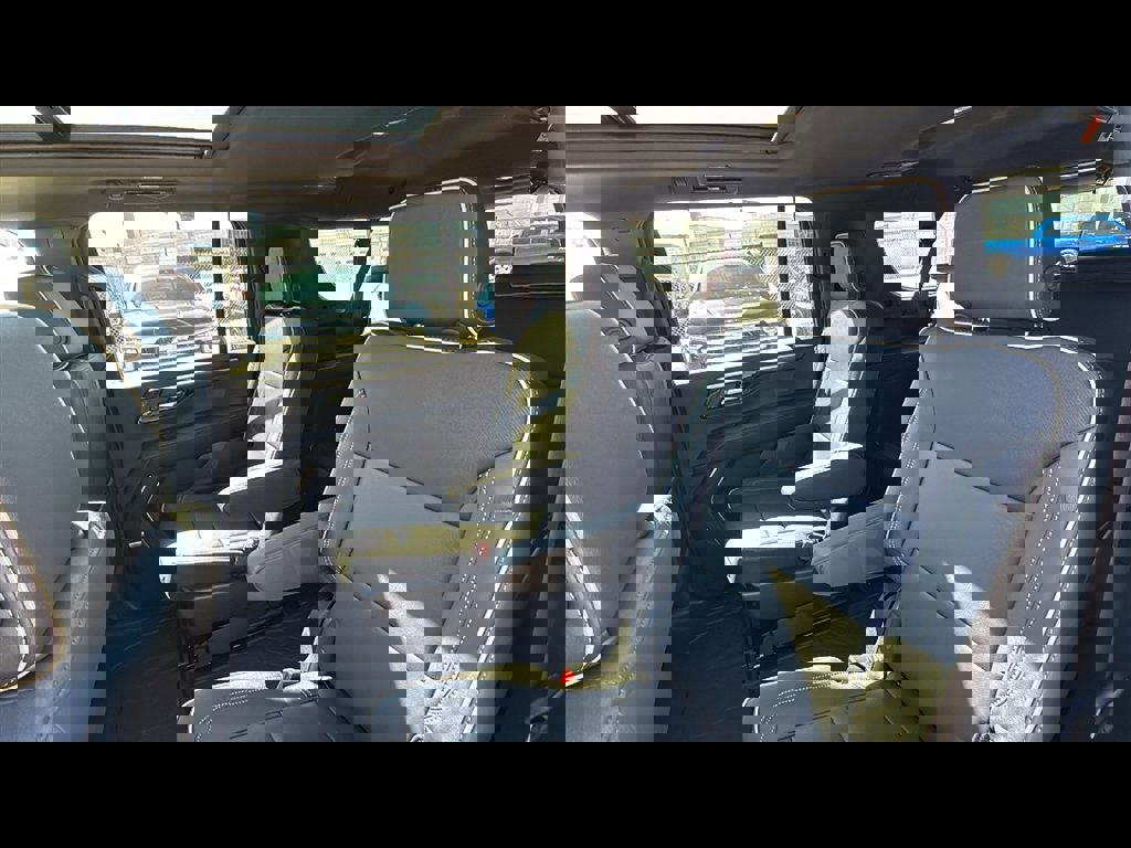 New 2026 Chevrolet Suburban Premier w/ Sun And Tow Package image 22