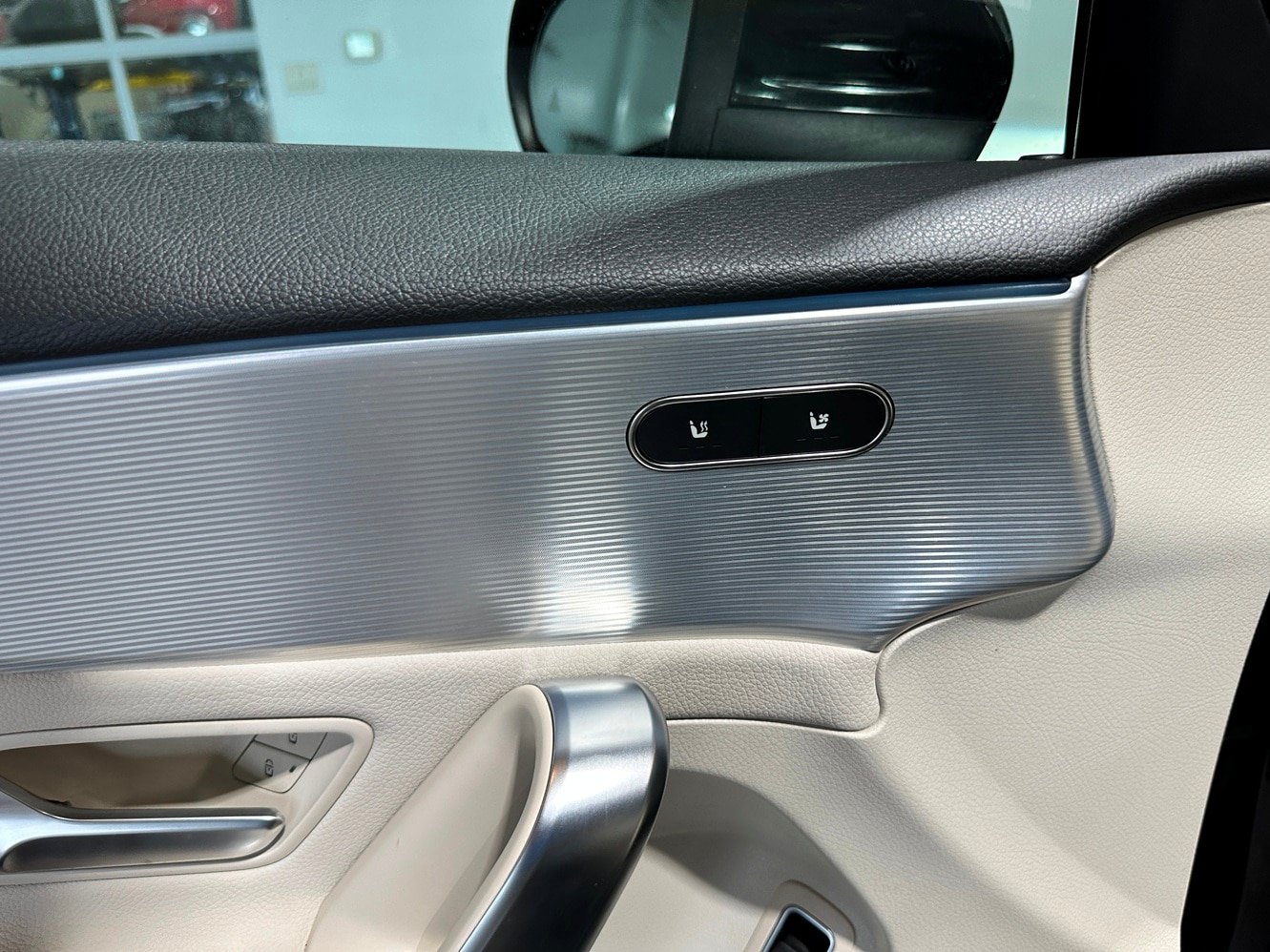 Certified 2022 Mercedes-Benz A 220 4MATIC image 12